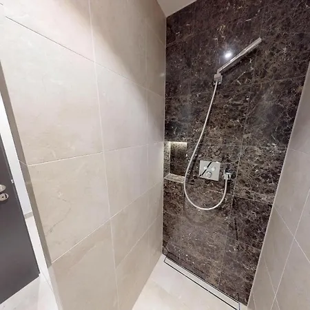 White Pearl 0.03 Apartment *